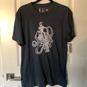 NHL Kraken Seattle Space Needle tee. navy medium NWT